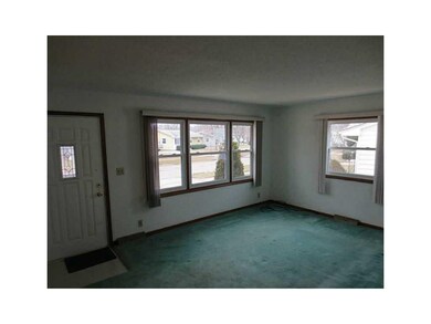 Family Room. Very bright room with plenty of sunli