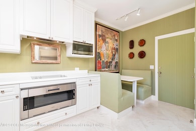 429 Australian Ave unit 110, Palm Beach, FL 33480 - photo 6