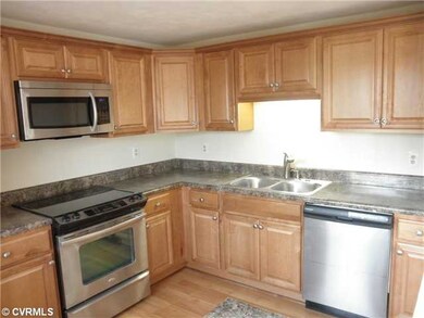 Kitchen - NEW KITCHEN WITH SS APPLIANCES!