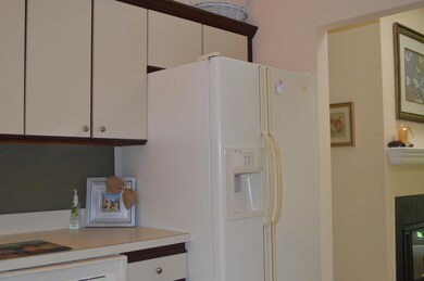 46 Players Cir, Tinton Falls, NJ 07724 - photo 4