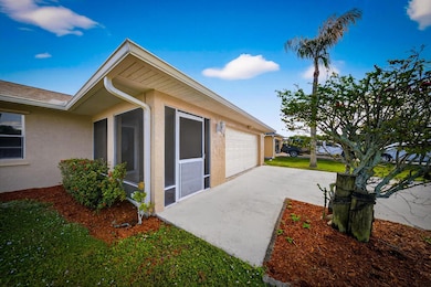 649 SE Clifton Ln, Port Saint Lucie, FL 34983 - photo 5