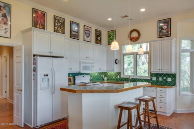 4 Kitchen