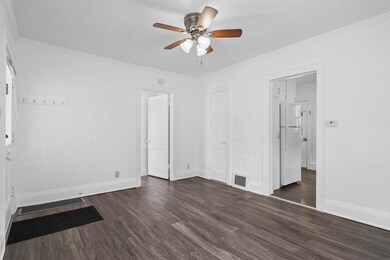 1114 W 8th St, Cedar Falls, IA 50613 - photo 6