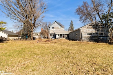 820 C Ave, Nevada, IA 50201 - photo 6