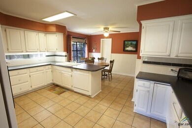 8449 Southland Dr, Tyler, TX 75703 - photo 7