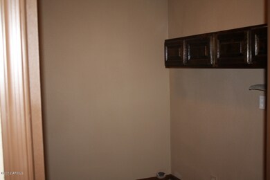 GIANT LAUNDRY ROOM