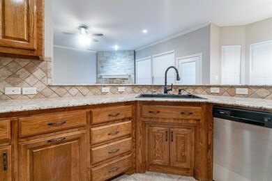 101 Preston Oaks Ct, Azle, TX 76020 - photo 4