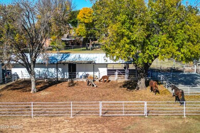 03_2134_West_Cheyenne_Drive_3