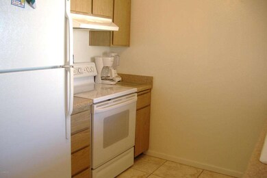 13816 N Garden Court Dr, Sun City, AZ 85351 - photo 5