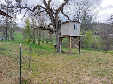 10101 Blackwell Rd, Central Point, OR 97502 - photo 7