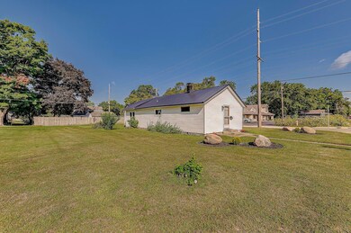 1325 Johnson St, Elkhart, IN 46514 - photo 6