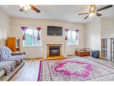 818 S Bridge St, Sheridan, OR 97378 - photo 4