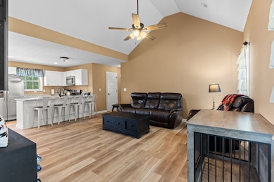 2838 Wixtown Rd, Westmoreland, TN 37186 - photo 6