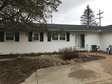 1405 N 6th St, Princeton, IL 61356 - photo 2