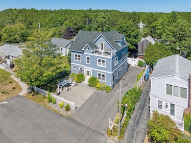 8 Lighthouse Ln Saco ME 07