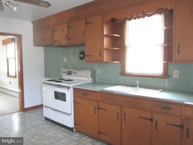 199 E Main St, Penns Grove, NJ 08069 - photo 3