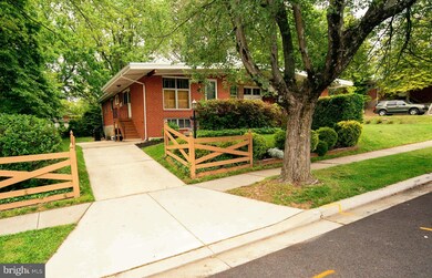 6816 Barnett Rd, Baltimore, MD 21239 - photo 4