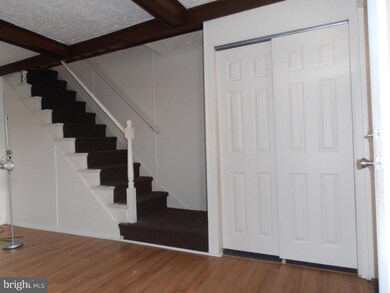 7111 Clover Ln, Upper Darby, PA 19082 - photo 7