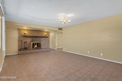 101 W Corona Rd, Tucson, AZ 85756 - photo 6