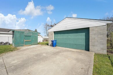 23-web-or-mls-1124-rumsey-rd