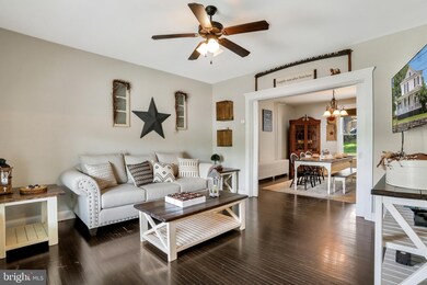 470 N Massanutten St, Strasburg, VA 22657 - photo 6