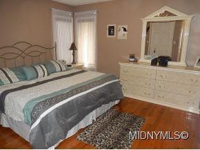 Mster Bdrm w/Hardwood Floors