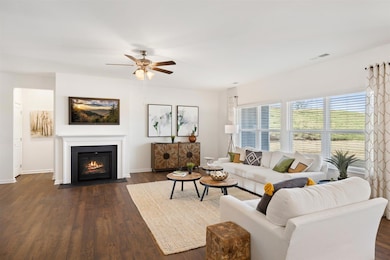 8537 Watercolour Ln, Ooltewah, TN 37363 - photo 6