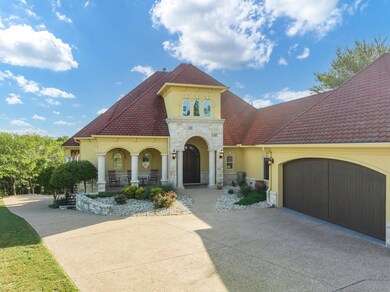 10056 Bluffview Ct, Whitney, TX 76692 - photo 3