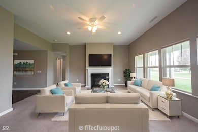 4642 Creighton Ln, Indianapolis, IN 46237 - photo 2