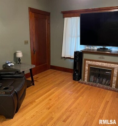 2120 Wilkes Ave, Davenport, IA 52804 - photo 7