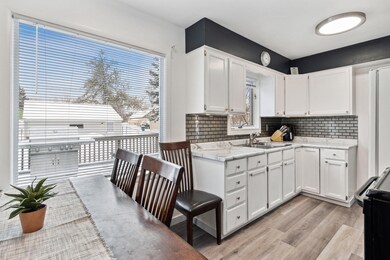 4722 Otsego St, Duluth, MN 55804 - photo 4