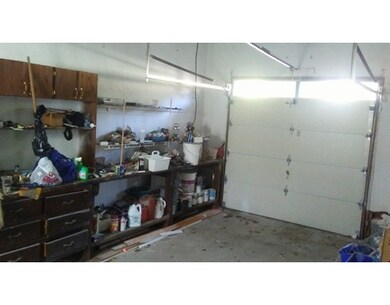 2 Pinckney St, Taunton, MA 02780 - photo 5