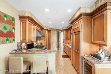 014-3000SouthOceanBoulevard-201-PalmBeac