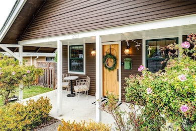 917 E 9th St, Port Angeles, WA 98362 - photo 3