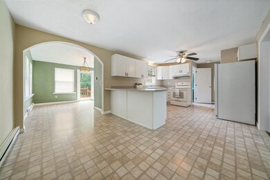 25 English Range Rd unit B, Derry, NH 03038 - photo 4