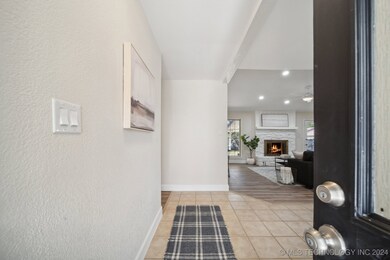 1922 N Eucalyptus Ct, Broken Arrow, OK 74012 - photo 4