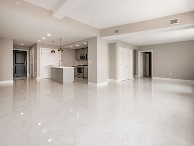 012_ W Broad St Unit 2701 025