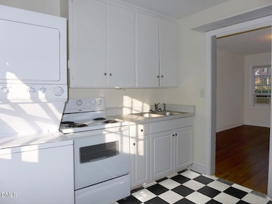 906 Dawes St unit A, Chapel Hill, NC 27516 - photo 5