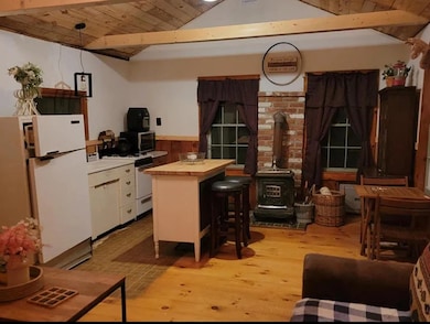 321 Route 123 N, Stoddard, NH 03464 - photo 6