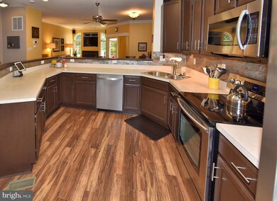 617 Trout Run Ct, Odenton, MD 21113 - photo 3