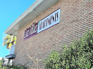 1109 Broadway Avenue J unit 15, Galveston, TX 77550 - photo 2