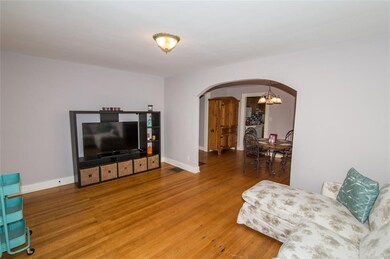 1513 N Bosart Ave, Indianapolis, IN 46201 - photo 5