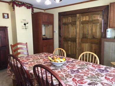 206 Quarry St, Whitehall, PA 18052 - photo 6