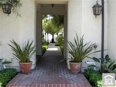 Walkway to home
