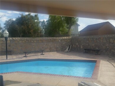 1718 Catham Cir, Horizon City, TX 79928 - photo 3