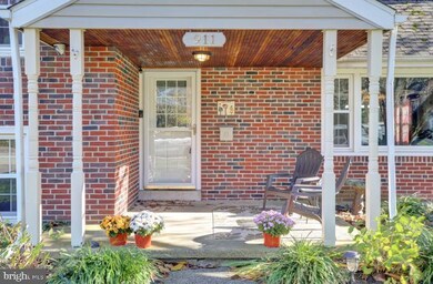 911 N 25th St, Reading, PA 19606 - photo 3