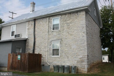 190 N Massanutten St, Strasburg, VA 22657 - photo 5