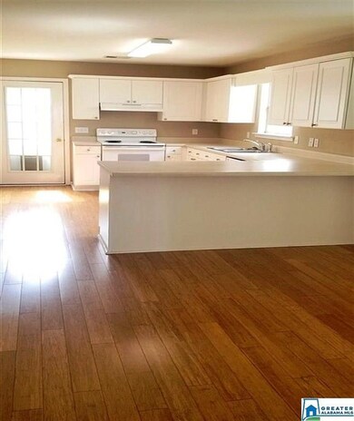 173 Flagstone Ln, Calera, AL 35040 - photo 4