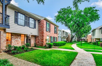 10286 Briar Forest Dr unit 26/2, Houston, TX 77042 - photo 2