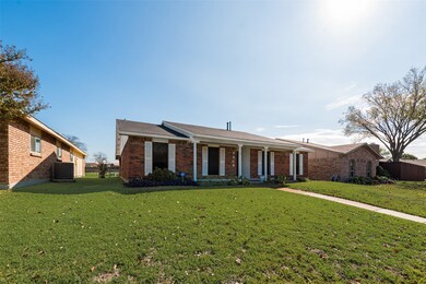 4208 Arbor Dr, Mesquite, TX 75150 - photo 5